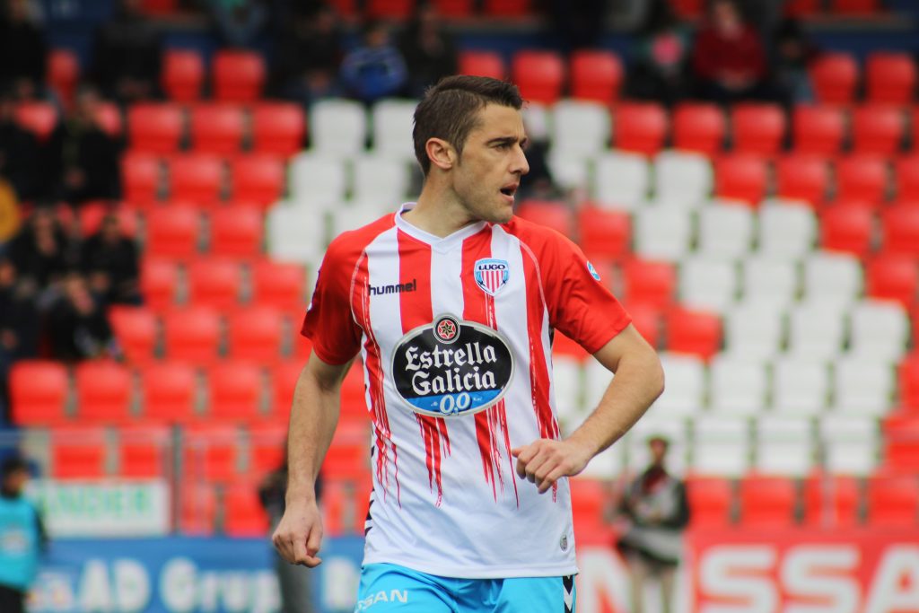 Seoane será, una temporada más, el sostén del equipo. Xabi Piñeiro (Lugoslavia)