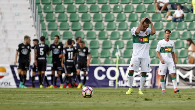Los jugadores del CD Lugo celebran un gol en la ida ante el Elche